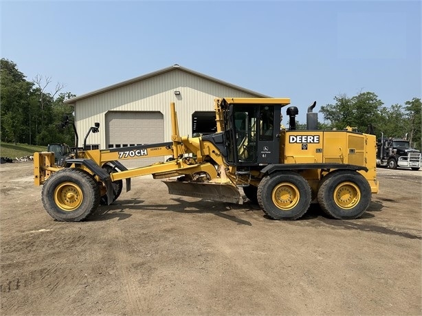 Motoconformadoras Deere 770CH