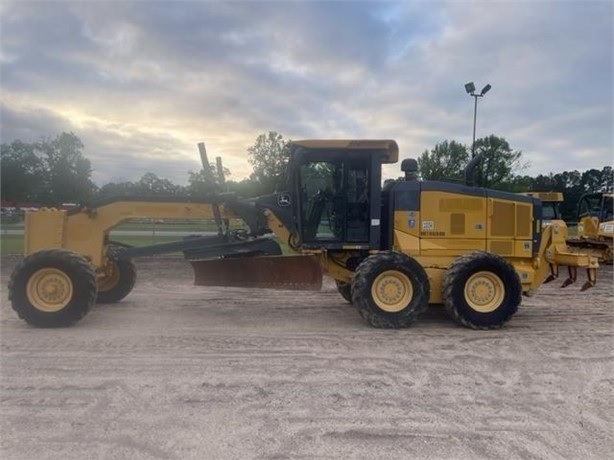 Motor Graders Deere 670G