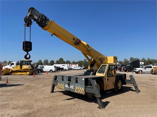 Gruas Grove YB5518