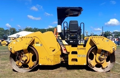 Compactadora Vibratoria Caterpillar CB54 importada a bajo costo Ref.: 1700015774813544 No. 2