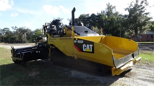 Pavers Caterpillar AP-1055F