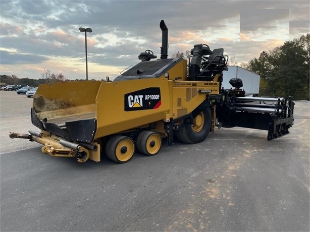 Pavimentadoras Caterpillar AP-1000F