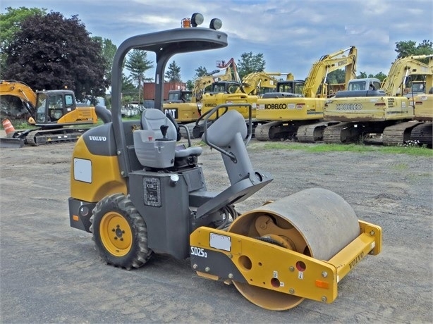 Compactadora Vibratoria VOLVO SD25D