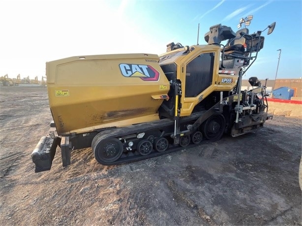 Pavimentadoras CATERPILLAR AP-555F