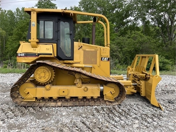 Dozers/tracks Caterpillar D4H