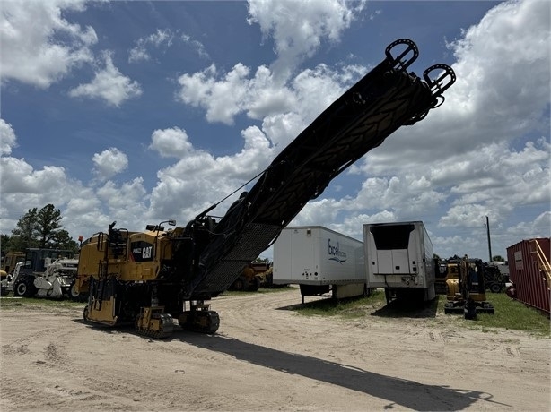 Recicladoras Caterpillar PM622