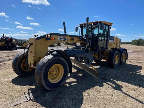 Motoconformadoras Deere 670G