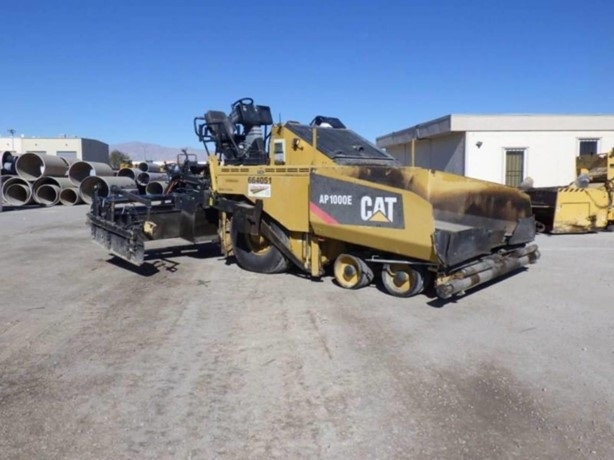 Pavimentadoras Caterpillar AP-1000E de segunda mano en venta Ref.: 1741976289124454 No. 2