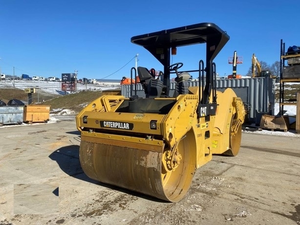 Vibratory Compactors Caterpillar CB54