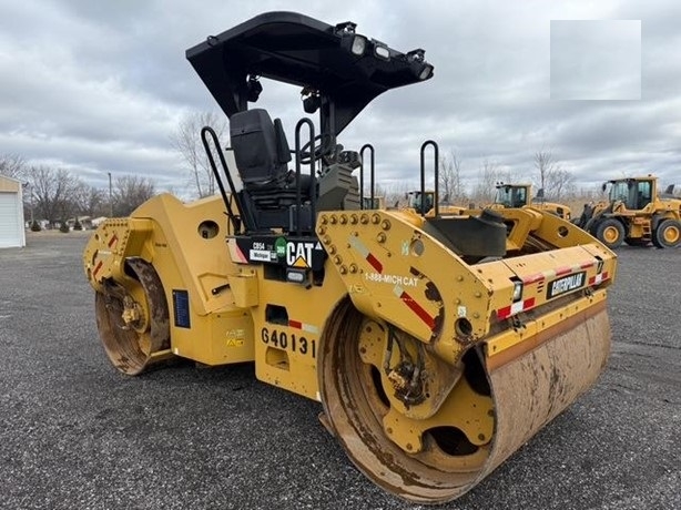 Vibratory Compactors CATERPILLAR CB54