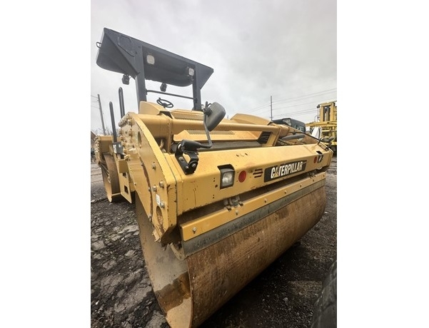 Compactadora Vibratoria Caterpillar CB54 de segunda mano a la ven Ref.: 1745268375464214 No. 3