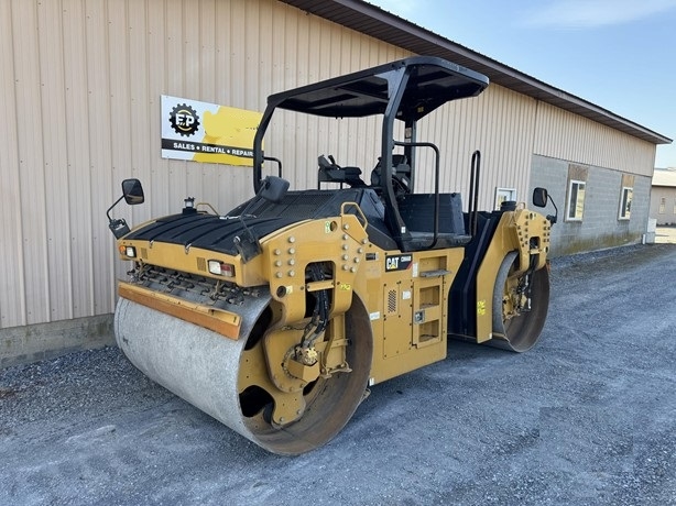 Compactadora Vibratoria Caterpillar CB66 importada a bajo costo Ref.: 1745521001976687 No. 2
