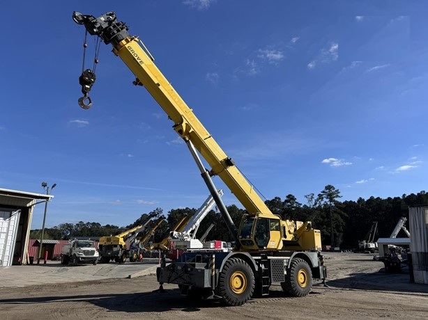 Gruas Grove RT880E seminueva en venta Ref.: 1745956078531373 No. 2
