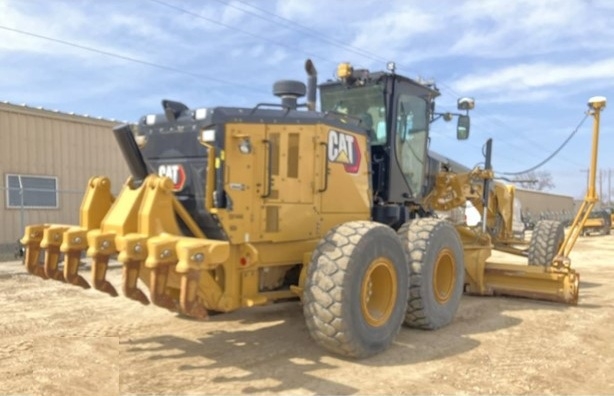 Motoconformadoras Caterpillar 14M usada a la venta Ref.: 1746558102240911 No. 3
