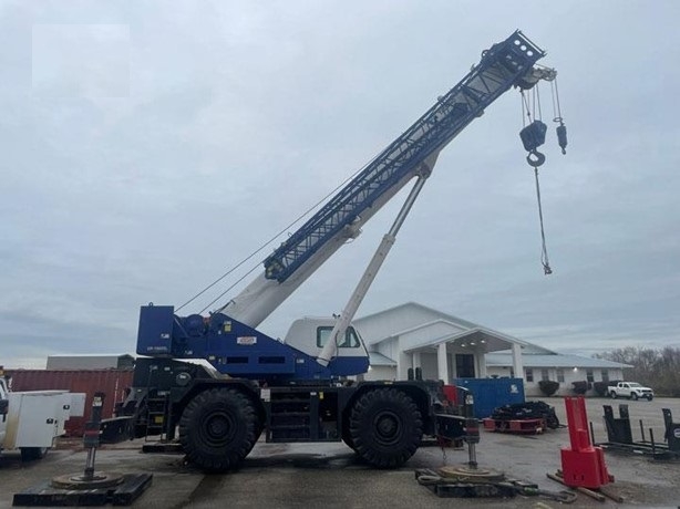Cranes Tadano GR1000