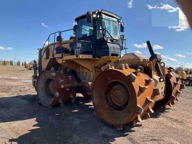 Compactadoras Suelos Y Rellenos Caterpillar 826K de segunda mano  Ref.: 1753737384818196 No. 2
