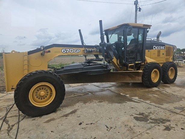 Motoconformadoras Deere 670G de segunda mano a la venta Ref.: 1754760821948446 No. 2