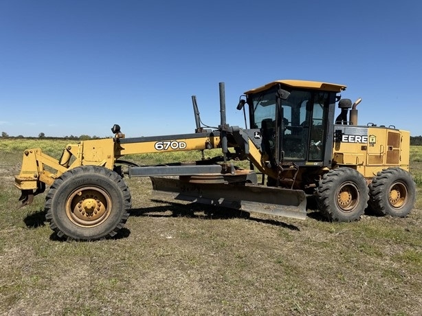 Motor Graders DEERE 670D