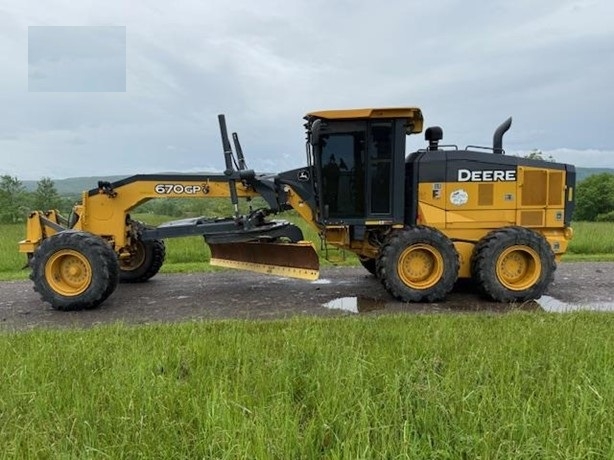 Motor Graders Deere 670G