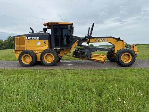 Motoconformadoras Deere 670G importada de segunda mano Ref.: 1754766593559724 No. 3