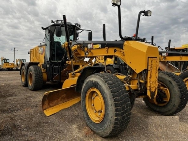 Motoconformadoras Caterpillar 160M de medio uso en venta Ref.: 1756753487642286 No. 2