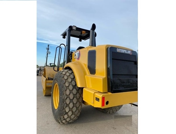 Compactadora Vibratoria Caterpillar CS-563D seminueva en perfecto Ref.: 1756761501936913 No. 2