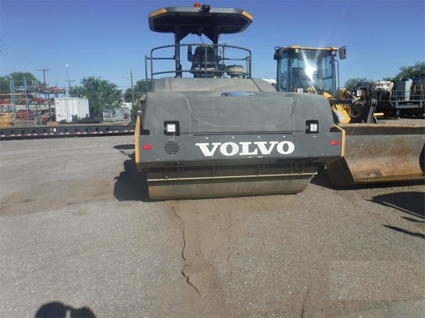 Compactadora Vibratoria Volvo DD140 usada a la venta Ref.: 1757532849838596 No. 2