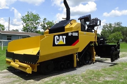 Pavimentadoras Caterpillar AP-555E