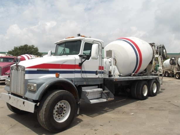 Mixers Concrete KENWORTH W900