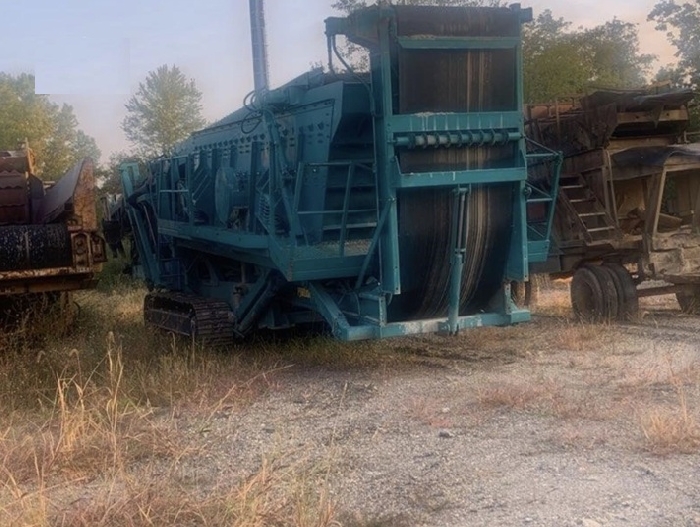Cribas Powerscreen CHIEFTAIN 2400 usada a buen precio Ref.: 1766770115143895 No. 2