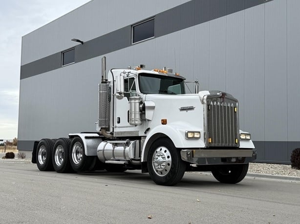 Tractocamion Kenworth W900