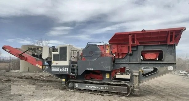 Crushing Machines Sandvik QJ341