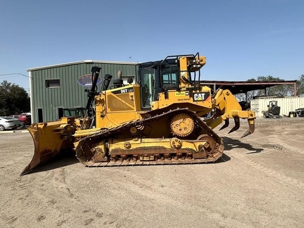 Dozers/tracks Caterpillar D6T