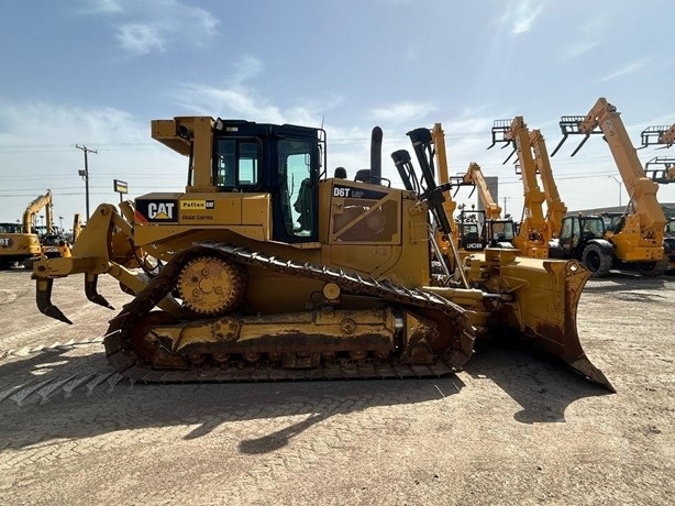 Tractores Sobre Orugas Caterpillar D6T en venta, usada Ref.: 1769534216016991 No. 2