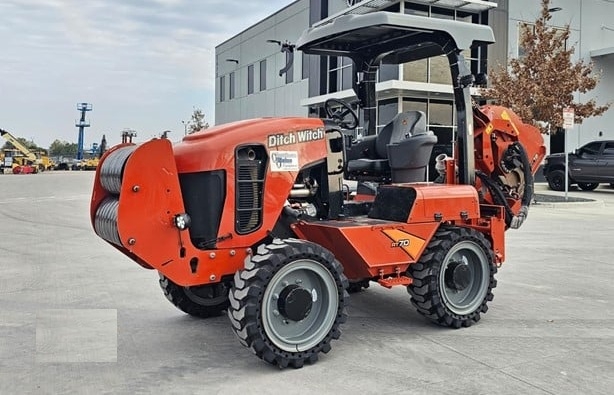 Trencher DITCH WITCH RT70