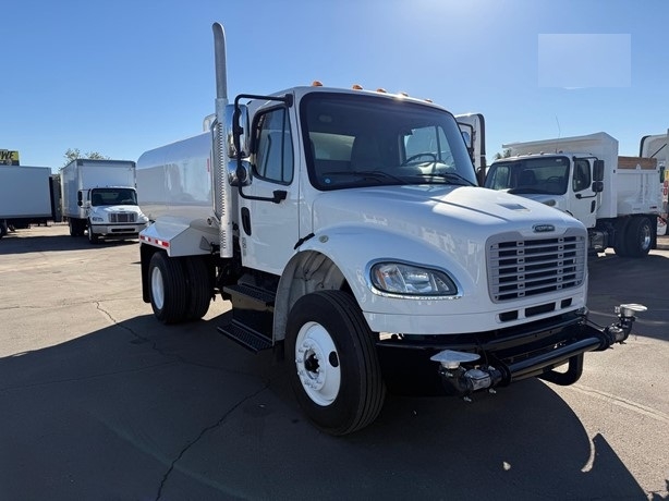 Camion Con Pipa Freightliner BUSINESS CLASS M2 106 usada en buen  Ref.: 1776370681372303 No. 2