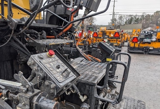 Pavimentadoras Caterpillar AP-555F seminueva en venta Ref.: 1777065174165012 No. 4