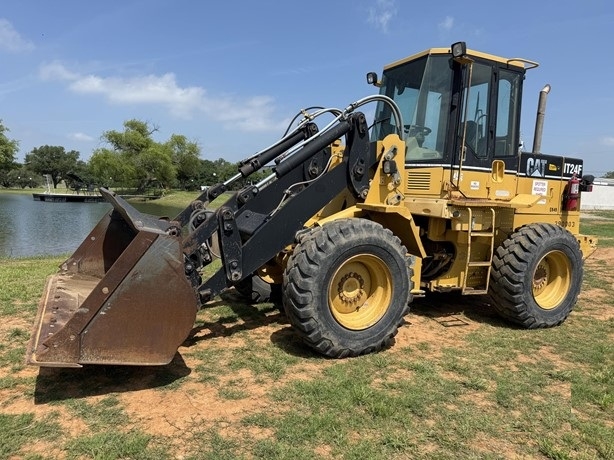 Wheel Loaders Caterpillar IT24F