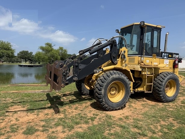 Cargadoras Sobre Ruedas Caterpillar IT24F usada a buen precio Ref.: 1777410689647707 No. 3