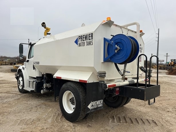 Camion Con Pipa Freightliner BUSINESS CLASS M2 106 usada a buen p Ref.: 1777577340929626 No. 3