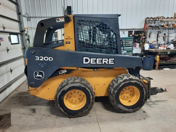 Minicargadores John Deere 320  Ref.: 1778952540149572 No. 2