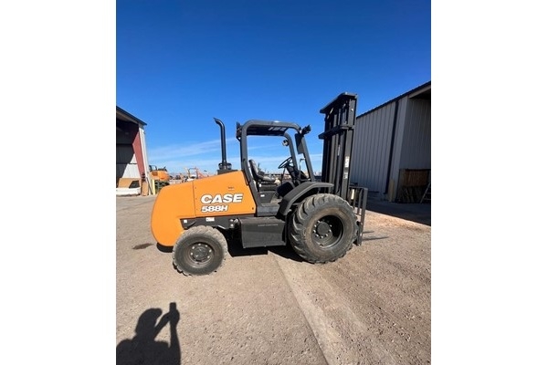 Montacargas CASE 588H