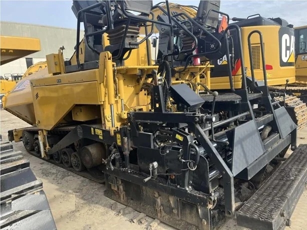 Pavimentadoras Caterpillar AP-655D