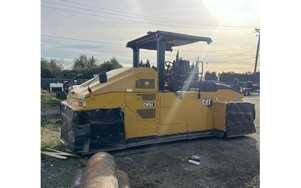 COMPACTADORA CON LLANTAS / CATERPILLAR / CW34 